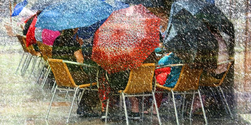 Phân tích những giấc mơ trời mưa phổ biến