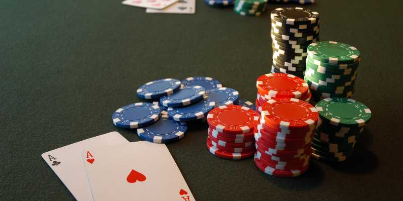 Rung nhẹ khi đặt bài chính xác là gì?